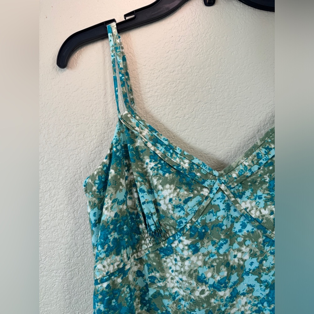 Ann Taylor • Size 6 • Blue/Green 100% Cotton Strappy & Pleated Dress